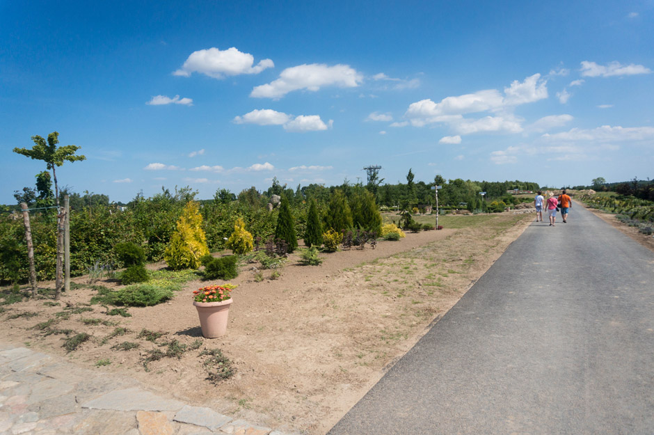 Weekend. Sobota. Świetna pogoda. Arkonka przepełniona. Dojazd do morza zakorkowany. Szczecin płonie z gorąca. To gdzie jedziemy? Niespodzianka. Ale dość daleko. 160 km w jedną stronę. Warto? Warto. 