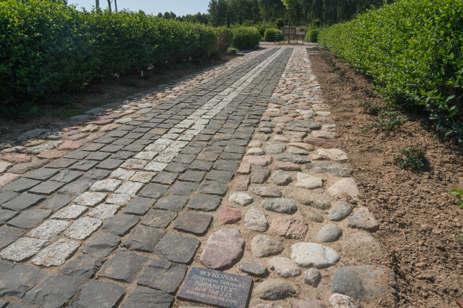 Ogród Cztery Pory Roku - wejście. Od razu widać, że mistrzowska robota. 