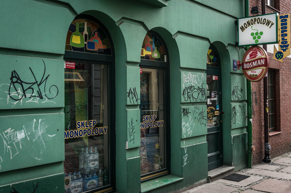 W opozycji do zastępu Żabek i Małpek. 