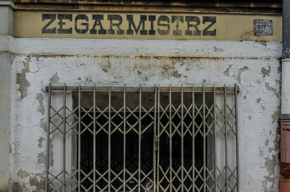 Z wielką nostalgią spoglądam na takie miejsca. Jest ich coraz mniej, oby nie zniknęły na dobre. 