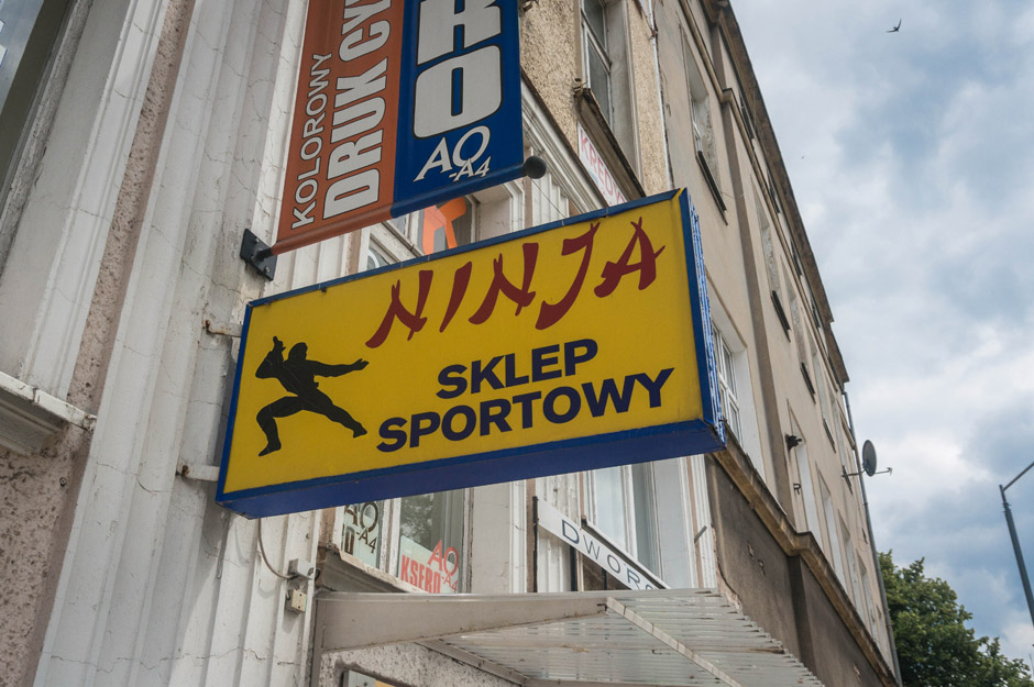 Tu kupowało się za młodu gwiazdki shuriken. 