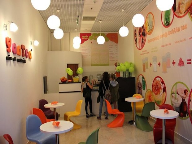 Yan Tea otworzyło swój drugi lokal w Szczecinie. W Centrum Galaxy znajduje się na drugim poziomie, niedaleko Food Court. W menu przede wszystkim bubble tea. 
