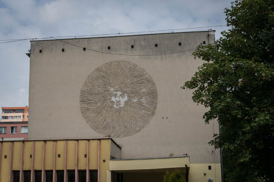 Szczeciński street-art - płaskorzeźba. 