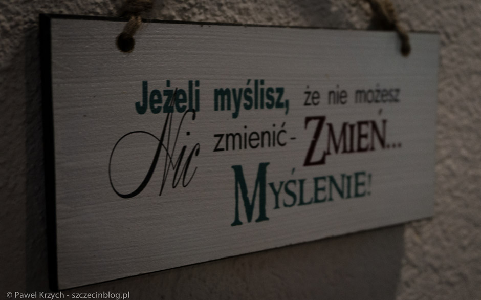 Na dole też znajdziemy "złote myśli".