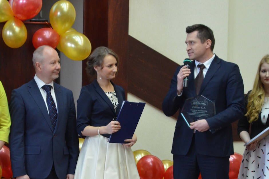 Łukasz Rajecki z Fosfan S.A - Laureat Plebiscytu Równa firma 2016 dziękuje za otrzymane wyróżnienie-kopia